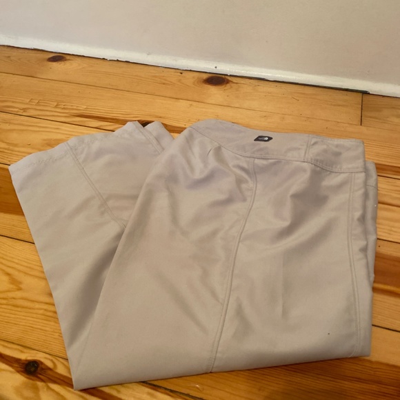 North Face Chinos - Picture 10 of 10